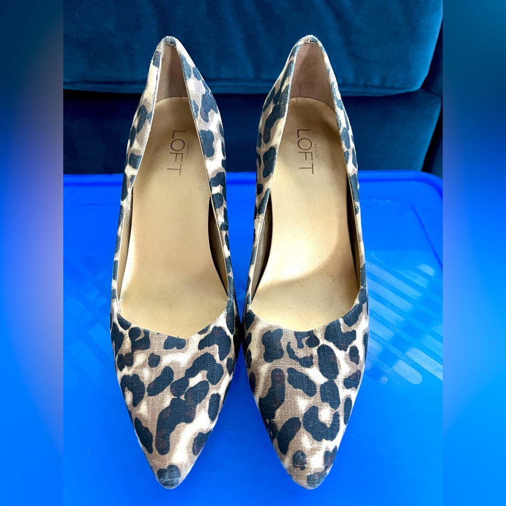 Ann Taylor LOFT heels- Size 7
